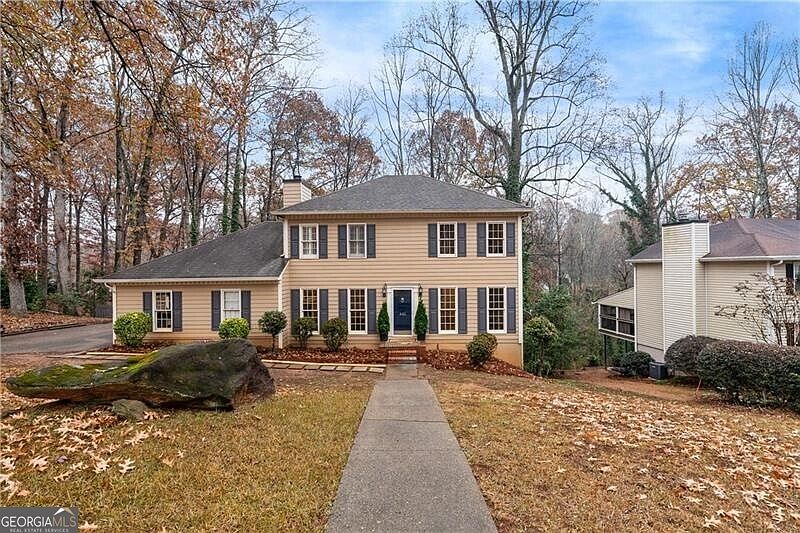 1st image of 460 Springs End Ln NE