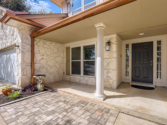 3rd image of 15629 Sambuca Cir