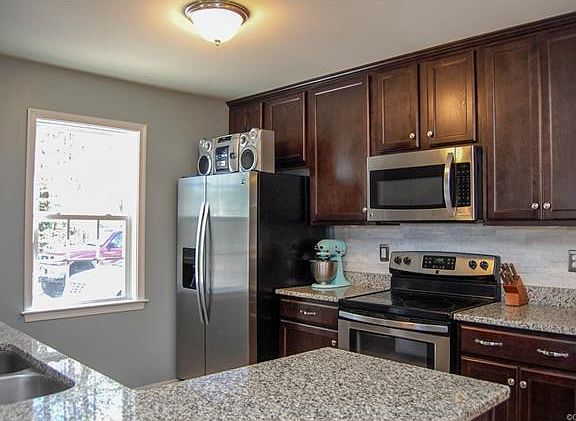 5th image of 9442 Barrett Pl