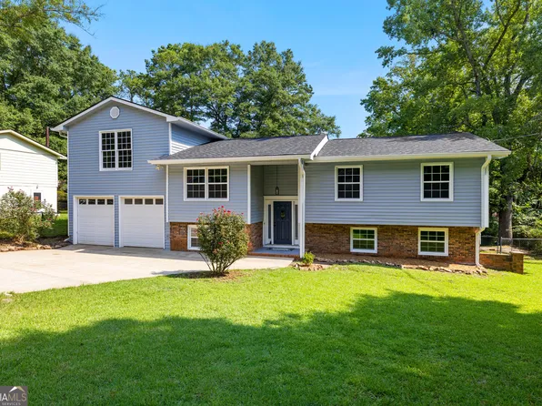 210 Hearthstone Dr, Lagrange, GA 30241