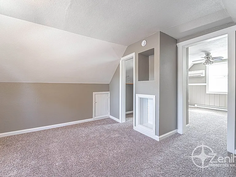 1818 W 22nd St — Photo 19