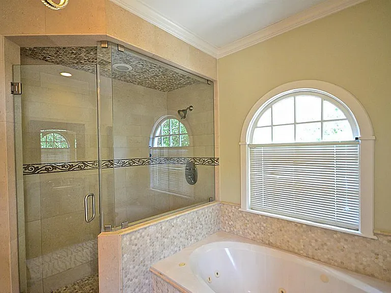 4142 Villanova St — Photo 25