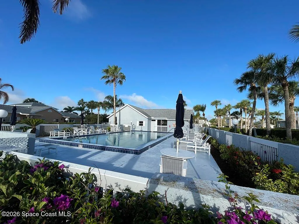 3 bed, 1180 sqft, $1,600 — Photo 2