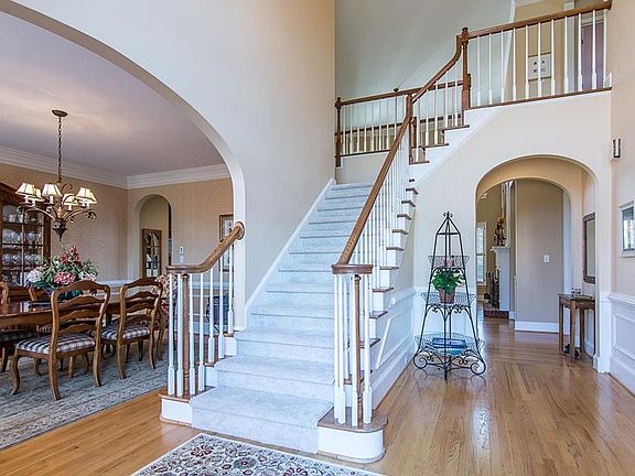2nd image of 250 Morton Manor Ct