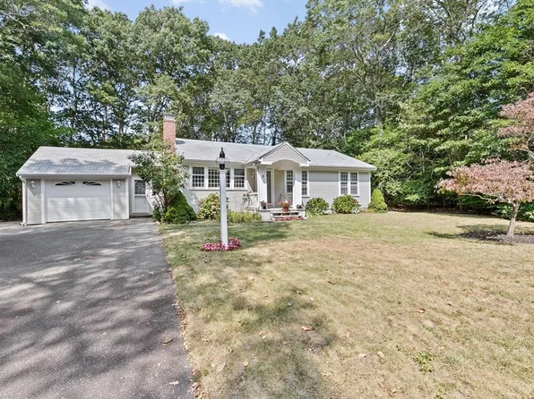 9 Herring Run, East Sandwich, MA 02537