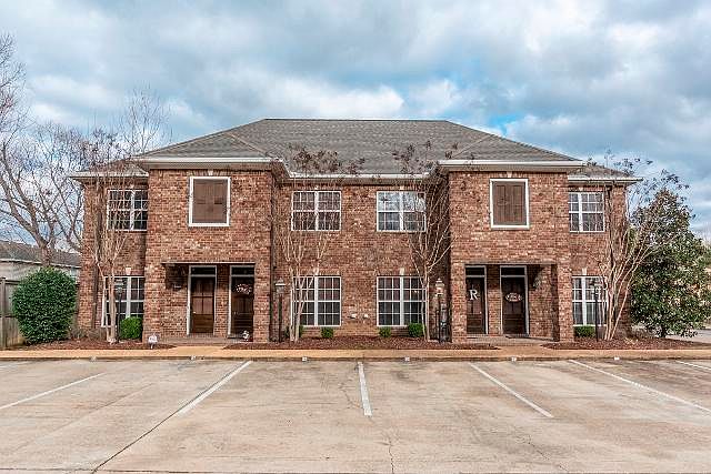 1st image of 103 Leigh Ln APT 28