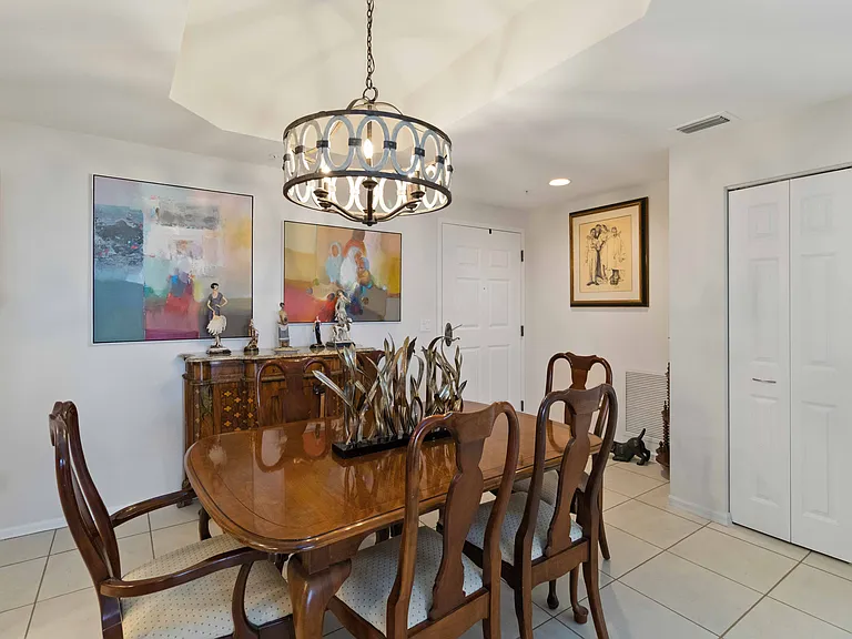 1001 Arbor Lake Dr #606 — Photo 5