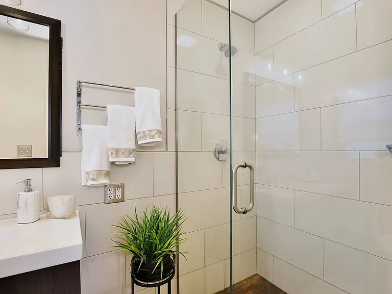 2914 Lando Ln — Photo 18