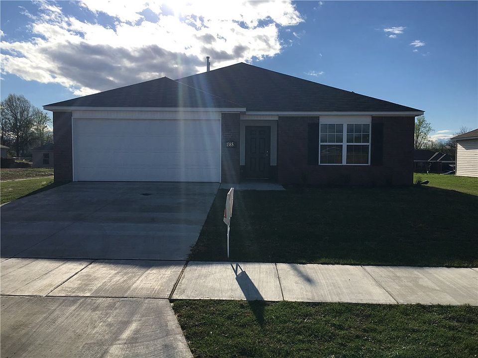 1st image of 1385 S Apollo Dr