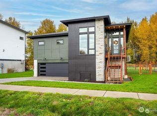 708 Garfield St, Sumas, WA 98295