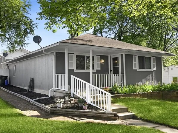 1216 Cheyenne St, Leavenworth, KS 66048