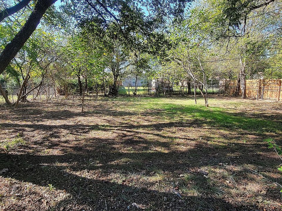 2nd image of 5628 Wheaton Dr