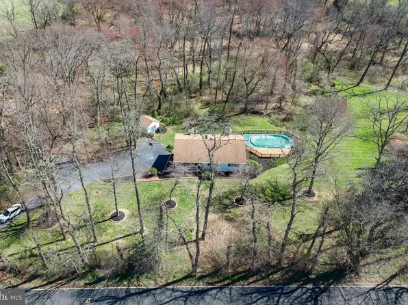 17 Imlaystown Hightstown Rd, Allentown, NJ 08501