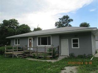 304 6th St, Menlo, IA 50164