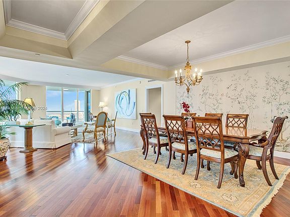 3rd image of 6000 Island Blvd APT 2101
