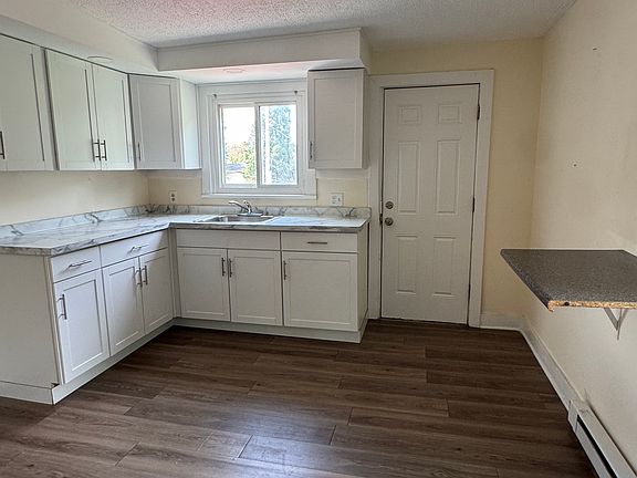 2nd image of 1502-1504 Clifford Ave #Up