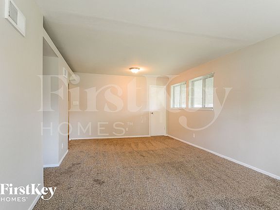 3rd image of 755 Tyson Dr
