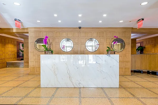 Rented by UES Management | media 10