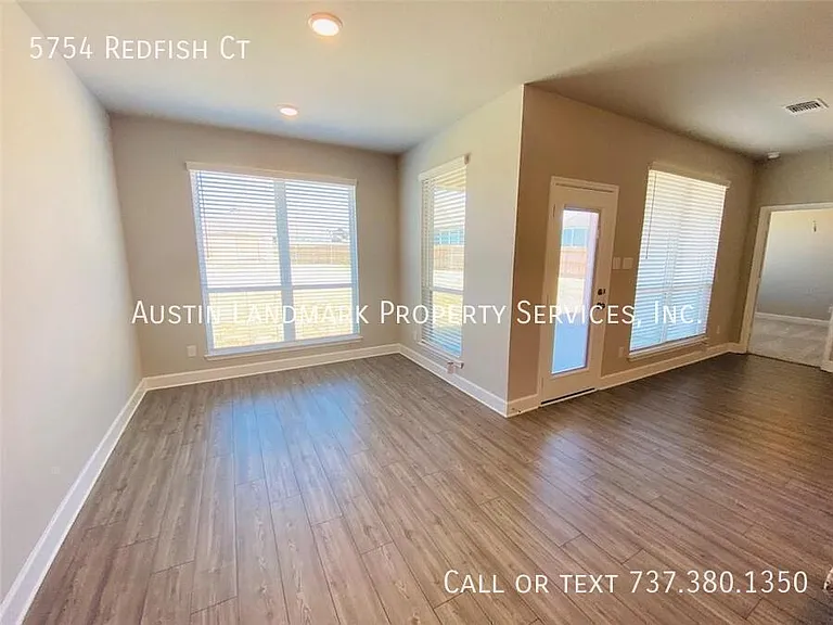 5754 Redfish Ct — Photo 2