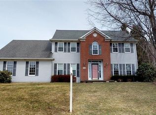 4156 Westbury Rdg, Erie, PA 16506