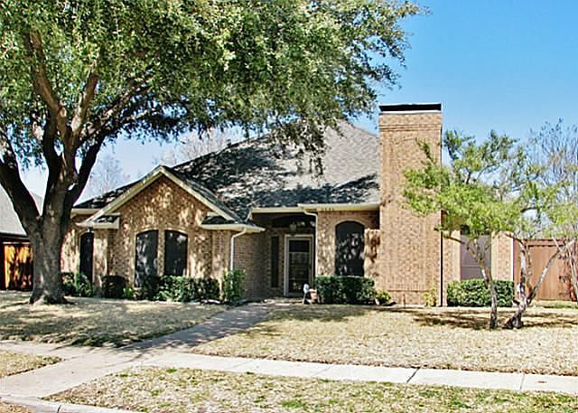 1st image of 2525 Pebblestone Dr