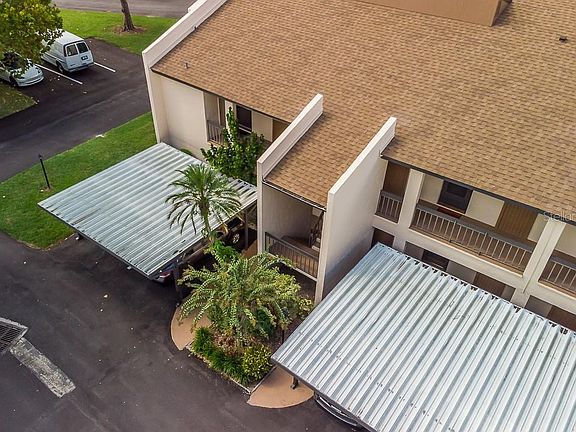 3rd image of 2526 Clubhouse Dr Unit 201