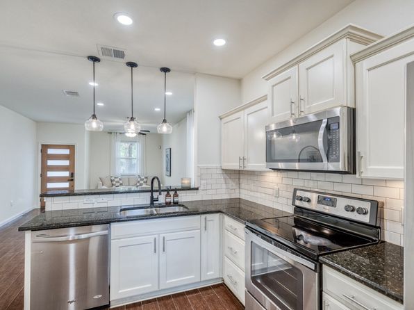 5817 Loblolly Ln