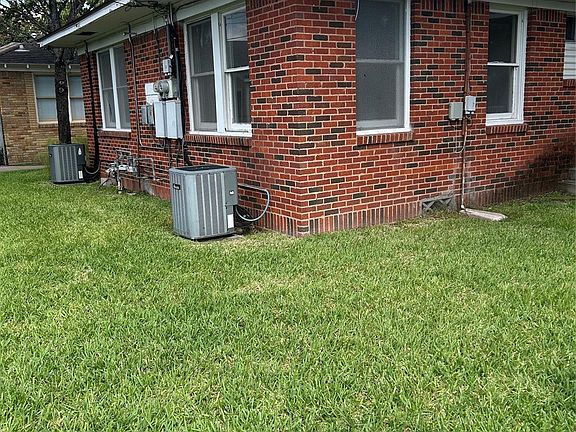 3rd image of 1104 Key St