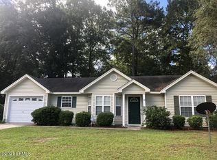 12 Pelican Cir, Beaufort, SC 29906