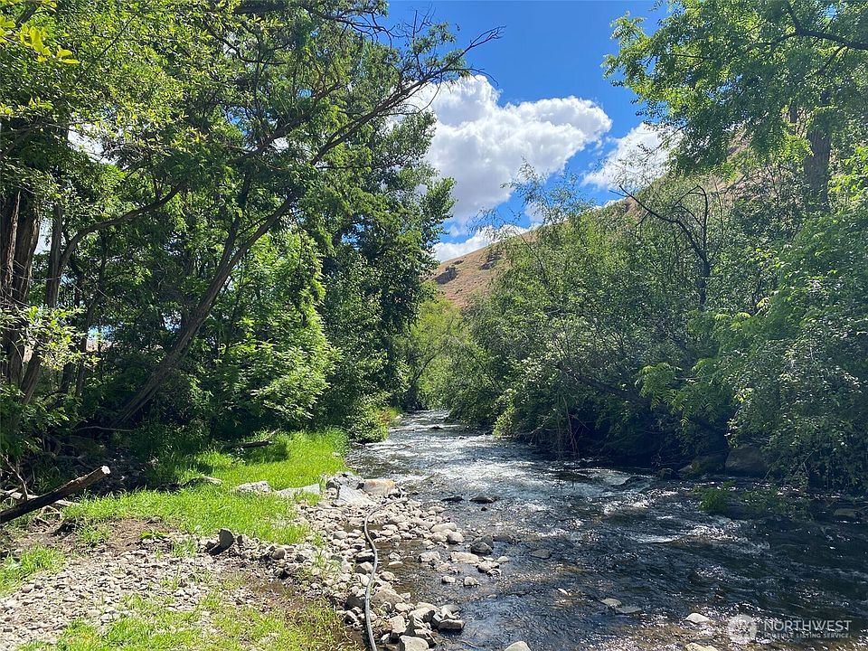 1st image of 13761 Asotin Creek Road