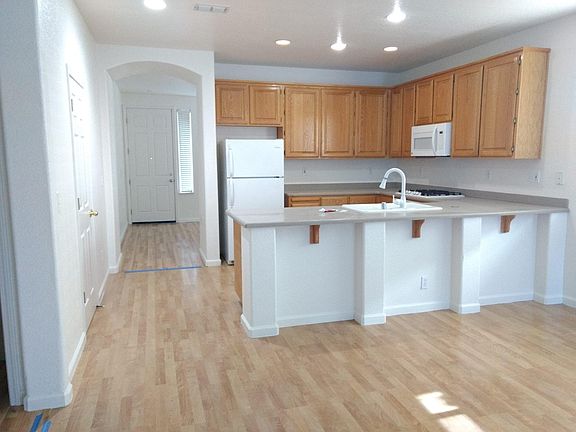 2nd image of 7964 Robinson Dr