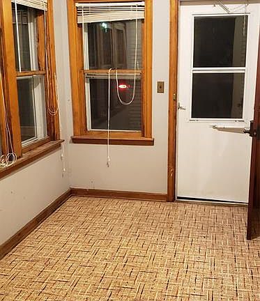 4th image of 318 Vine Street #2
