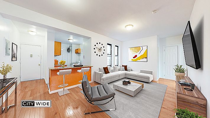 1st image of 19 E 109th St #31