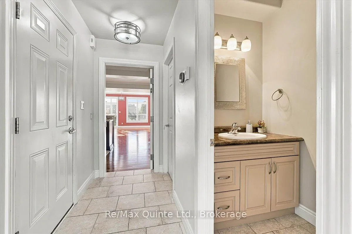 3 bed, $2,300 — Photo 2