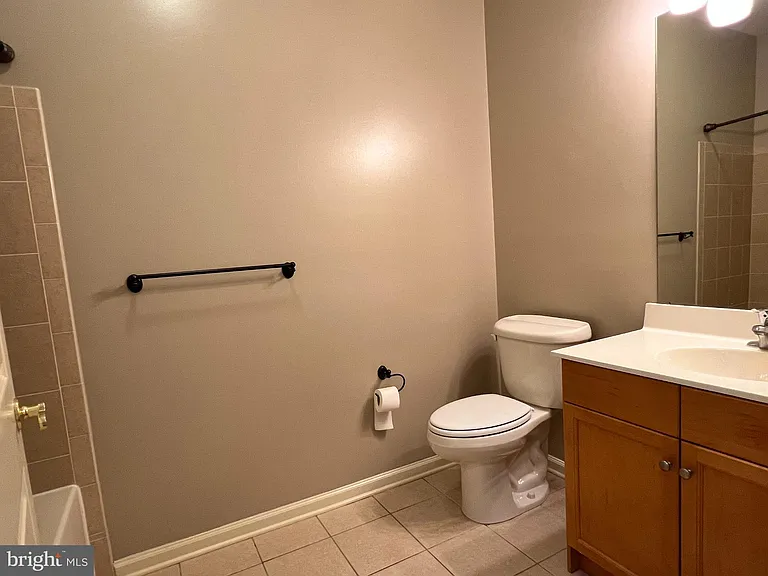 212 Masterson Ct — Photo 12