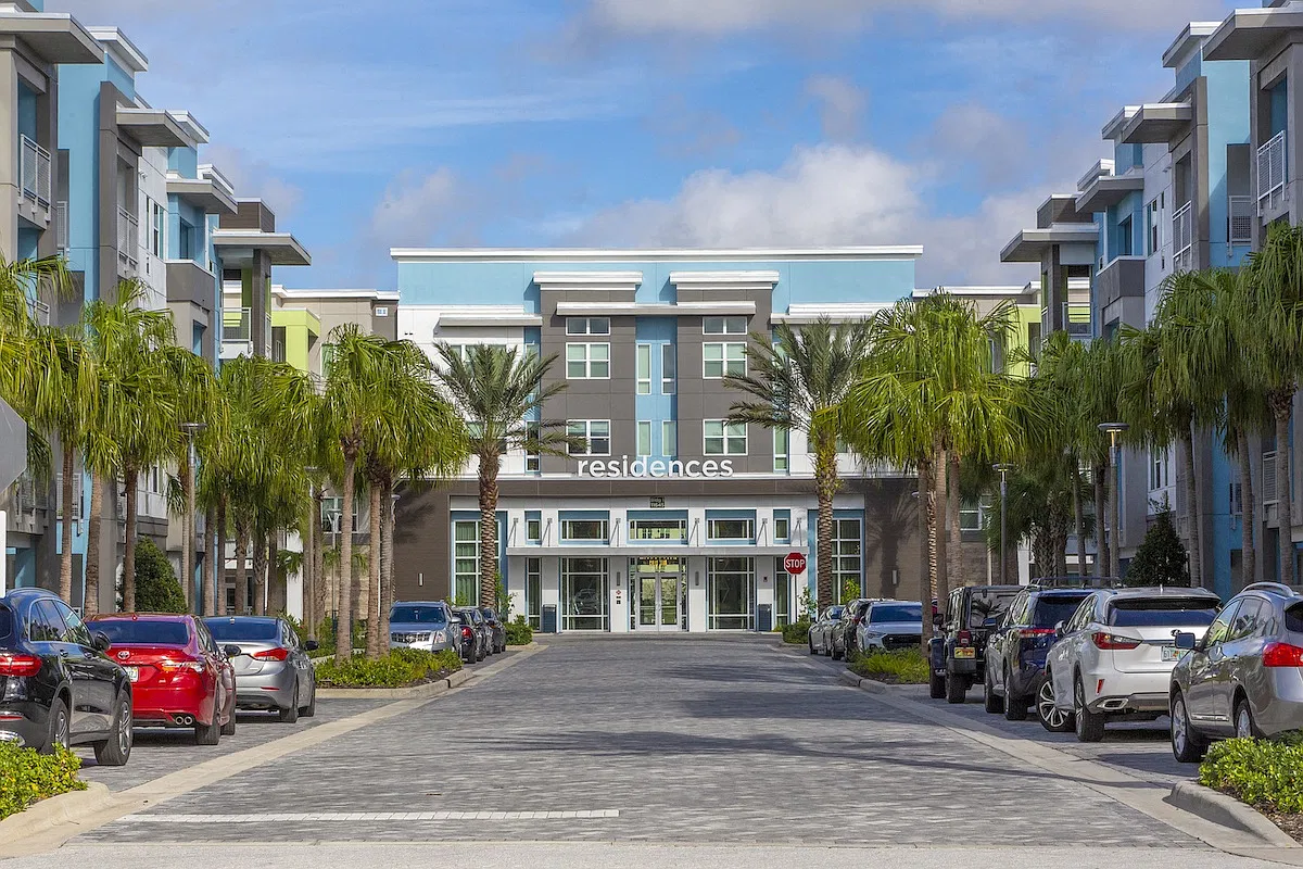 Building Photo - Residences at The Green