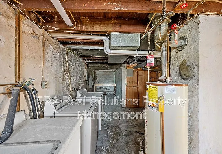 2028 W Galbraith Rd — Photo 44