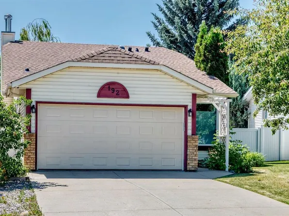 192 N Riverbend Dr SE, Calgary, AB T2C 3X8