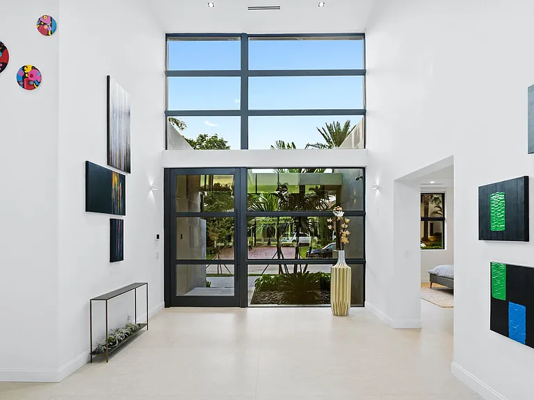 401 Royal Plaza Dr — Photo 17