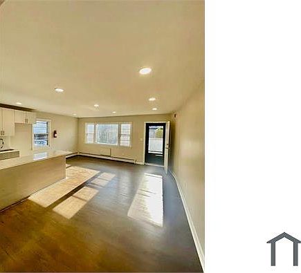 2nd image of 122 Elmwood Ave APT 4