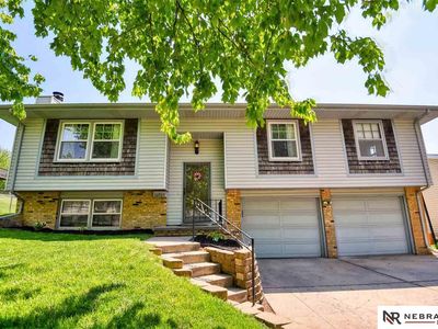 10905 V St, Omaha, NE, 68137