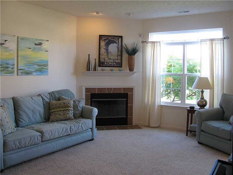 Great Room W/Fireplace