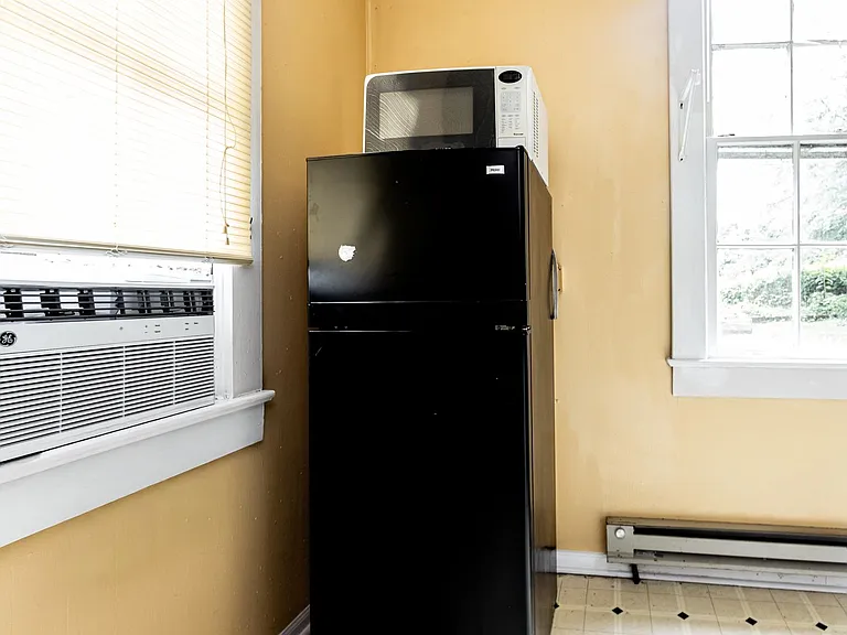 938 Fortwood St #2 — Photo 12