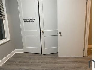 5352 W Division St APT 2R, Chicago, IL 60651