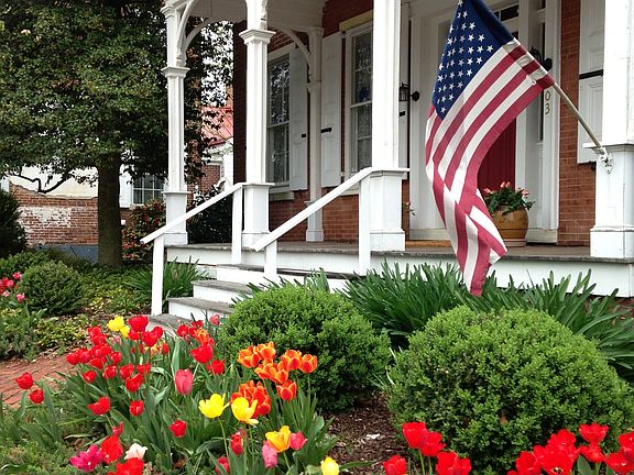 Quaint Front Porch