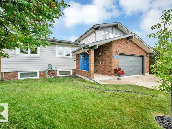 895 Lee Ridge Rd NW, Edmonton, AB T6K 0R1