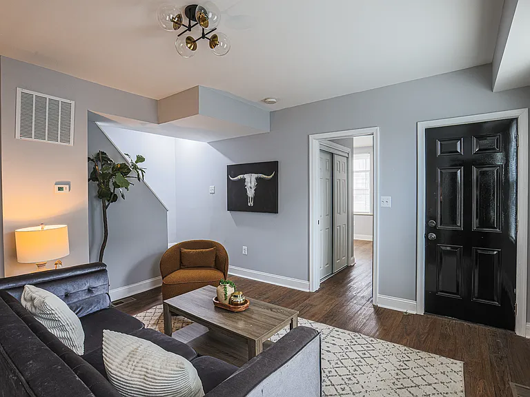 9 Glenmore Ave — Photo 13