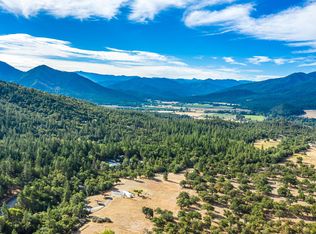 1589 China Gulch Rd, Jacksonville, OR 97530