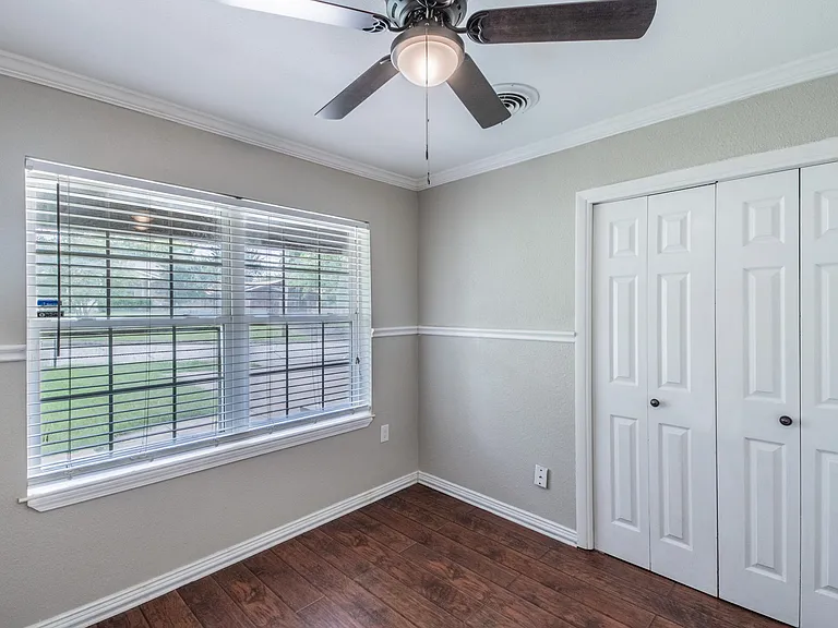 7824 Davenport Ave — Photo 18