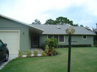 1747 SW Belgrave Ter, Stuart, FL 34997